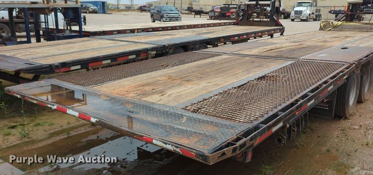 image for item MY9334 2016 MAXXD  equipment trailer