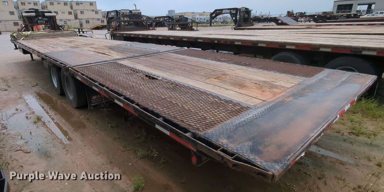 image for item MY9334 2016 MAXXD  equipment trailer