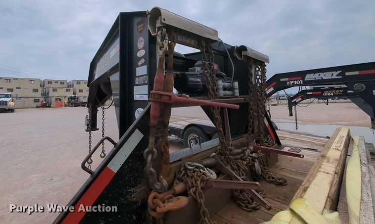 image for item MY9334 2016 MAXXD  equipment trailer