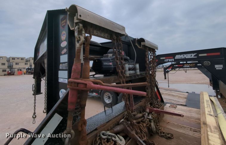 image for item MY9334 2016 MAXXD  equipment trailer