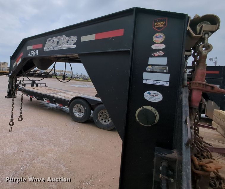 image for item MY9334 2016 MAXXD  equipment trailer