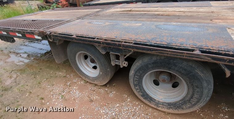 image for item MY9334 2016 MAXXD  equipment trailer