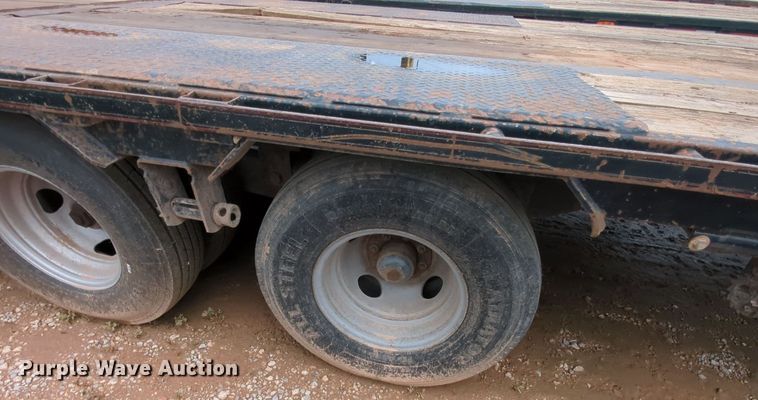 image for item MY9334 2016 MAXXD  equipment trailer