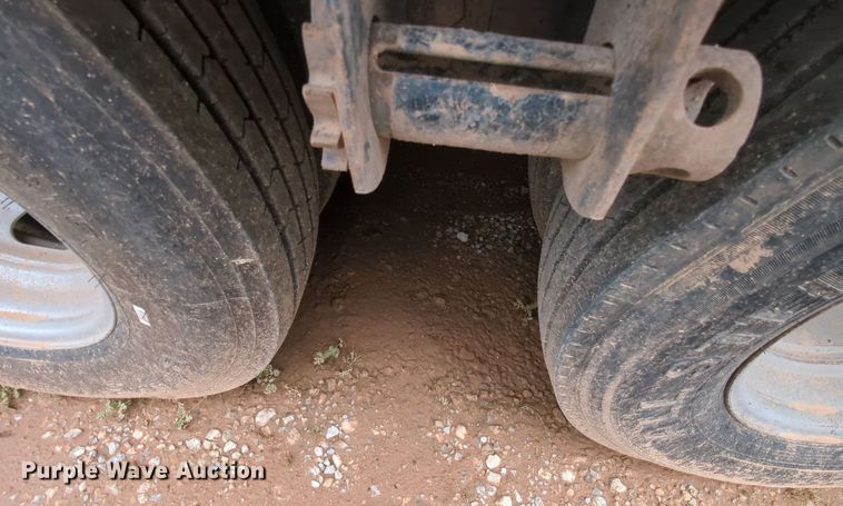 image for item MY9334 2016 MAXXD  equipment trailer