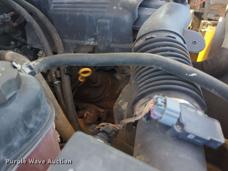 image for item MY9358 2011 Chevrolet Silverado 2500HD  Crew Cab pickup truck