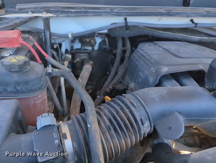 image for item MY9358 2011 Chevrolet Silverado 2500HD  Crew Cab pickup truck