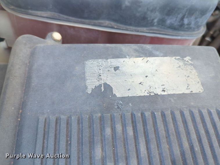 image for item MY9358 2011 Chevrolet Silverado 2500HD  Crew Cab pickup truck