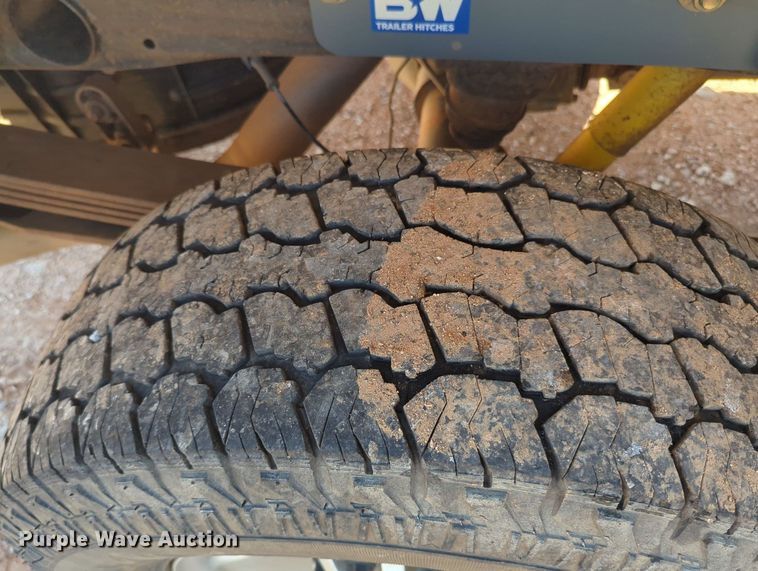 image for item MY9358 2011 Chevrolet Silverado 2500HD  Crew Cab pickup truck