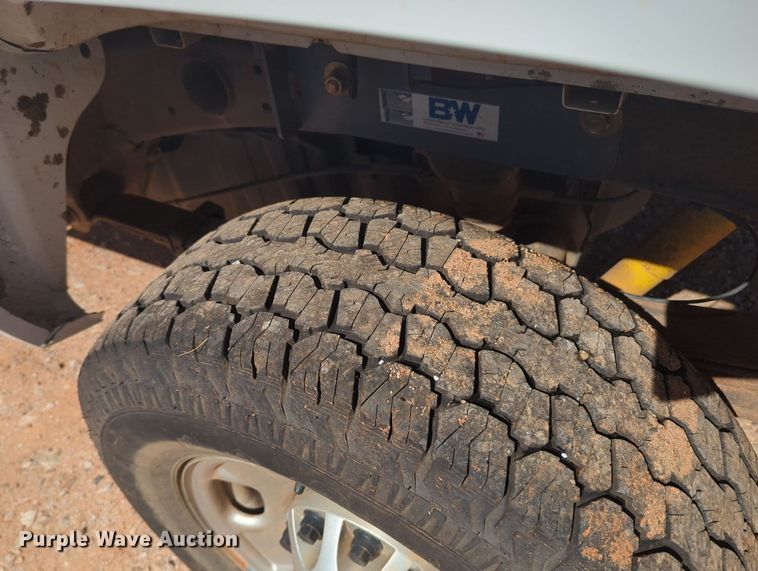 image for item MY9358 2011 Chevrolet Silverado 2500HD  Crew Cab pickup truck