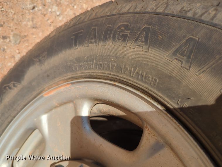 image for item MY9358 2011 Chevrolet Silverado 2500HD  Crew Cab pickup truck