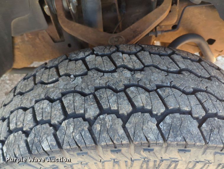 image for item MY9358 2011 Chevrolet Silverado 2500HD  Crew Cab pickup truck