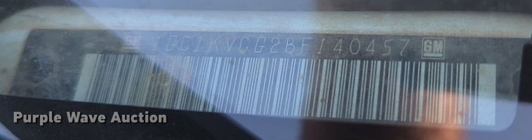 image for item MY9358 2011 Chevrolet Silverado 2500HD  Crew Cab pickup truck