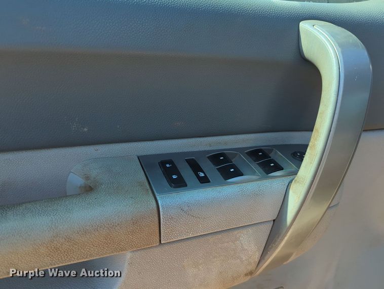 image for item MY9359 2013 GMC Sierra 2500HD  Crew Cab pickup truck