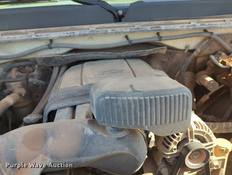 image for item MY9359 2013 GMC Sierra 2500HD  Crew Cab pickup truck