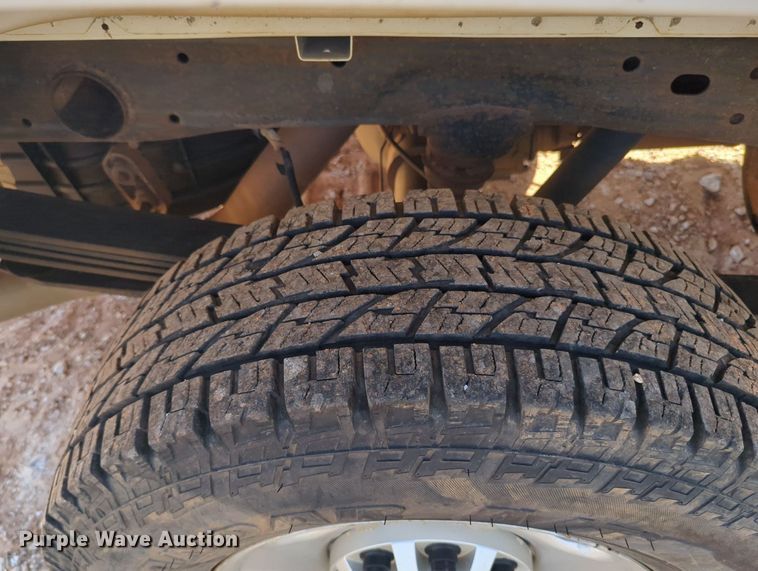 image for item MY9359 2013 GMC Sierra 2500HD  Crew Cab pickup truck