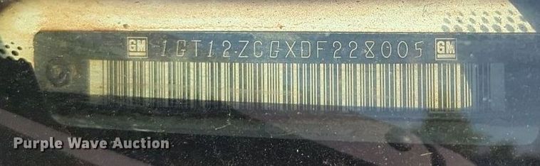 image for item MY9359 2013 GMC Sierra 2500HD  Crew Cab pickup truck