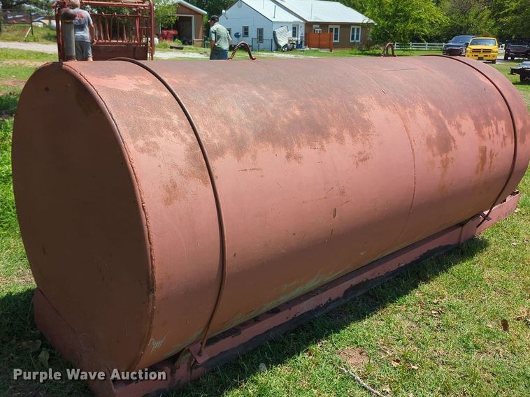 image for item MY9367 Fuel tank