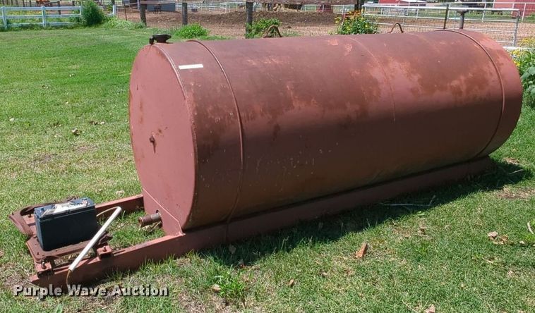 image for item MY9367 Fuel tank