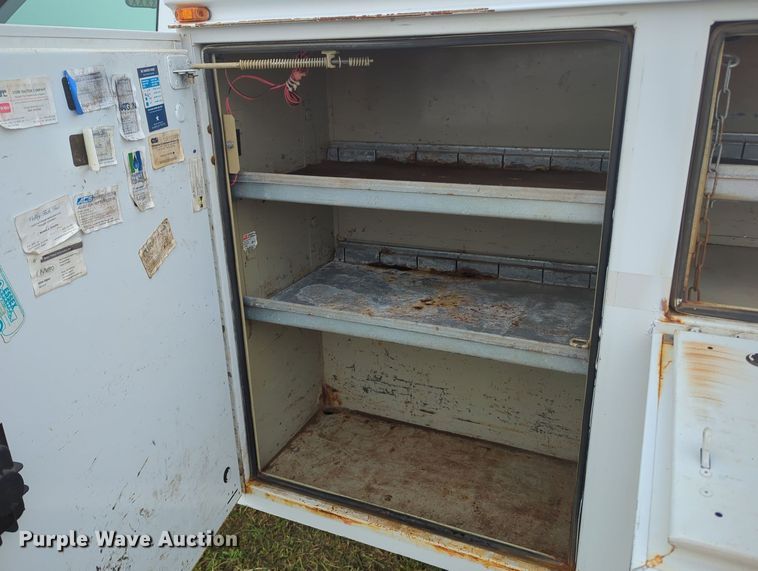 image for item MY9372 2011 Chevrolet 3500HD  utility bed pickup truck