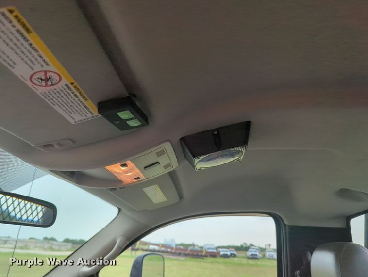 image for item MY9372 2011 Chevrolet 3500HD  utility bed pickup truck