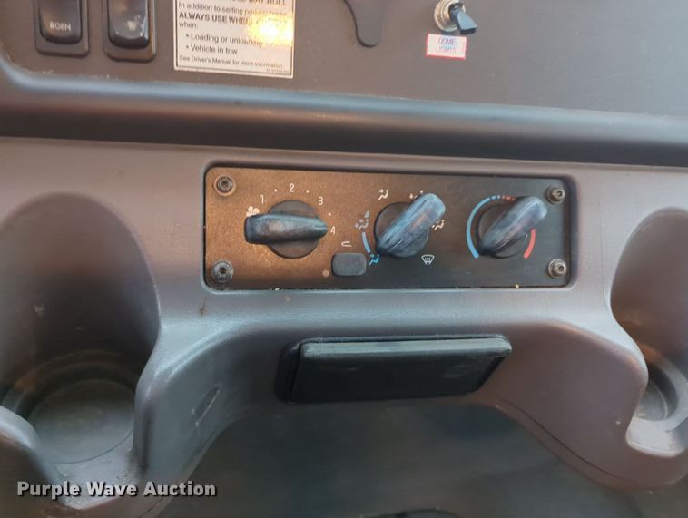 image for item MY9374 2014 Freightliner M2  box truck