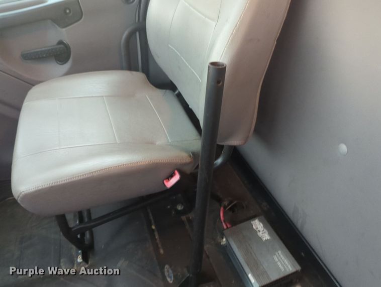 image for item MY9374 2014 Freightliner M2  box truck