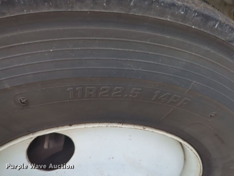 image for item MY9374 2014 Freightliner M2  box truck