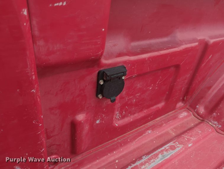 image for item MY9375 2003 Chevrolet Silverado 2500HD  Crew Cab pickup truck