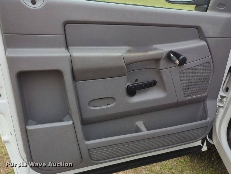 image for item MY9376 2008 Dodge Ram 2500  pickup truck