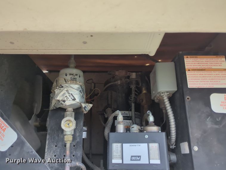 image for item MY9377 2015 Isuzu NPR  refrigerated delivery truck