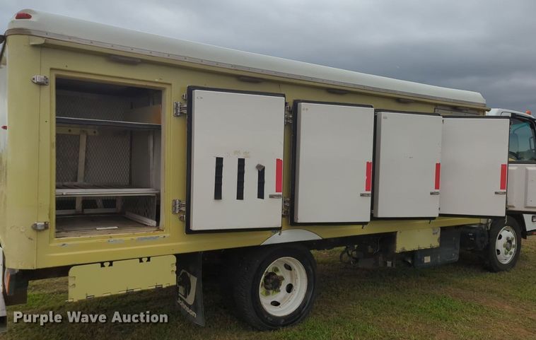 image for item MY9377 2015 Isuzu NPR  refrigerated delivery truck