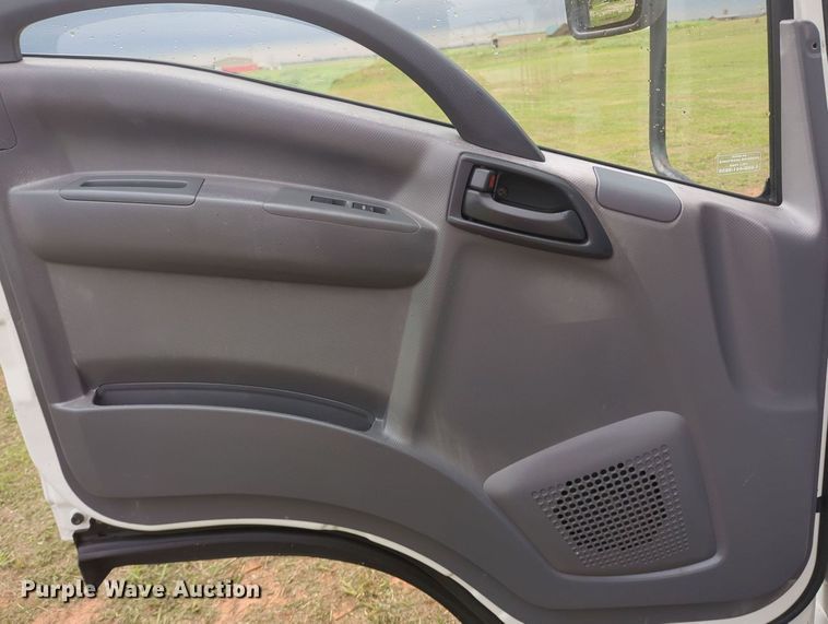 image for item MY9377 2015 Isuzu NPR  refrigerated delivery truck