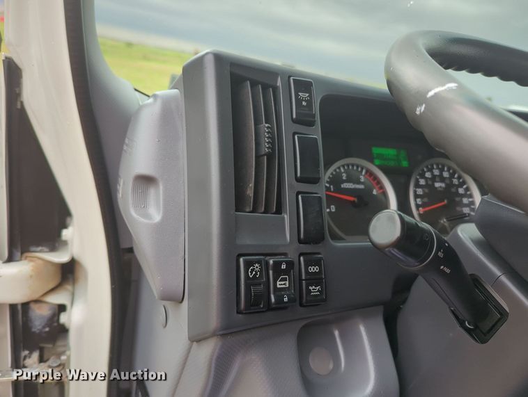 image for item MY9377 2015 Isuzu NPR  refrigerated delivery truck