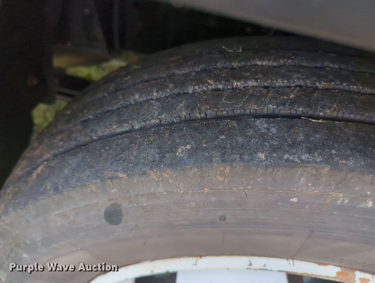 image for item MY9377 2015 Isuzu NPR  refrigerated delivery truck