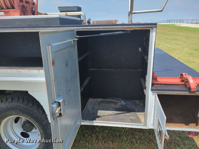 image for item MY9379 1999 Ford  F350 Super Duty  brush fire truck