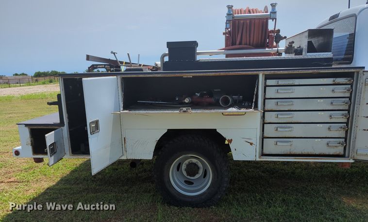 image for item MY9379 1999 Ford  F350 Super Duty  brush fire truck