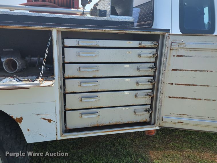 image for item MY9379 1999 Ford  F350 Super Duty  brush fire truck