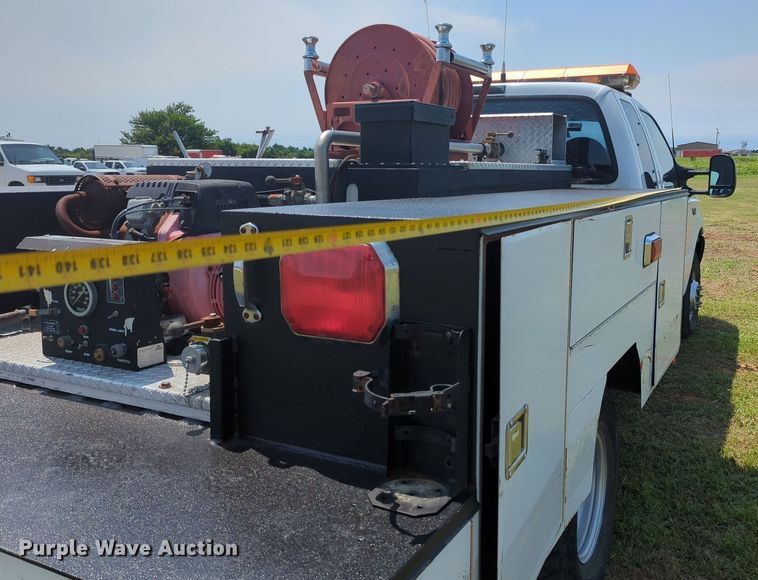 image for item MY9379 1999 Ford  F350 Super Duty  brush fire truck