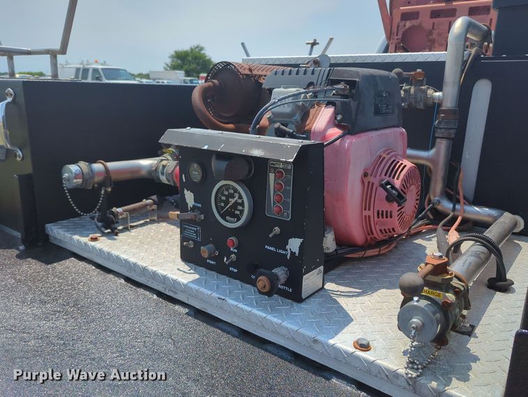 image for item MY9379 1999 Ford  F350 Super Duty  brush fire truck