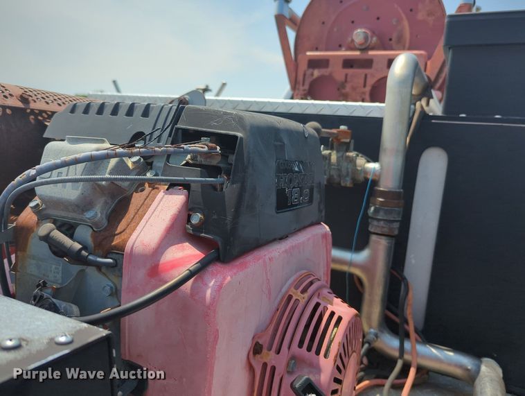 image for item MY9379 1999 Ford  F350 Super Duty  brush fire truck