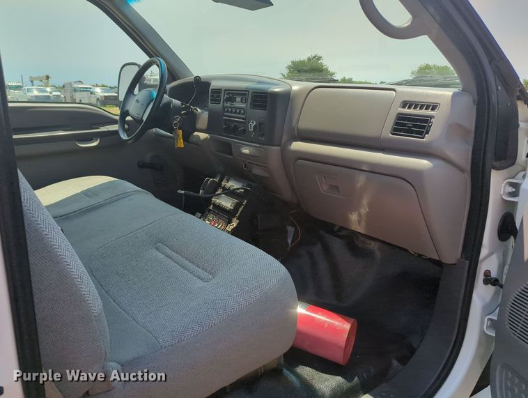 image for item MY9379 1999 Ford  F350 Super Duty  brush fire truck