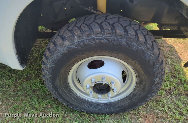 image for item MY9379 1999 Ford  F350 Super Duty  brush fire truck