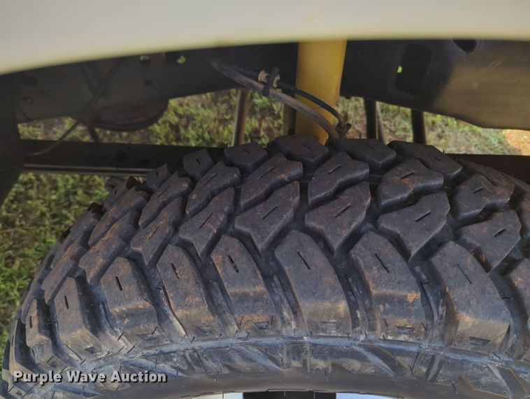 image for item MY9379 1999 Ford  F350 Super Duty  brush fire truck