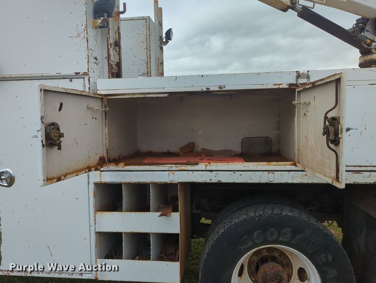 image for item MY9380 2006 Freightliner M2  utility / service truck