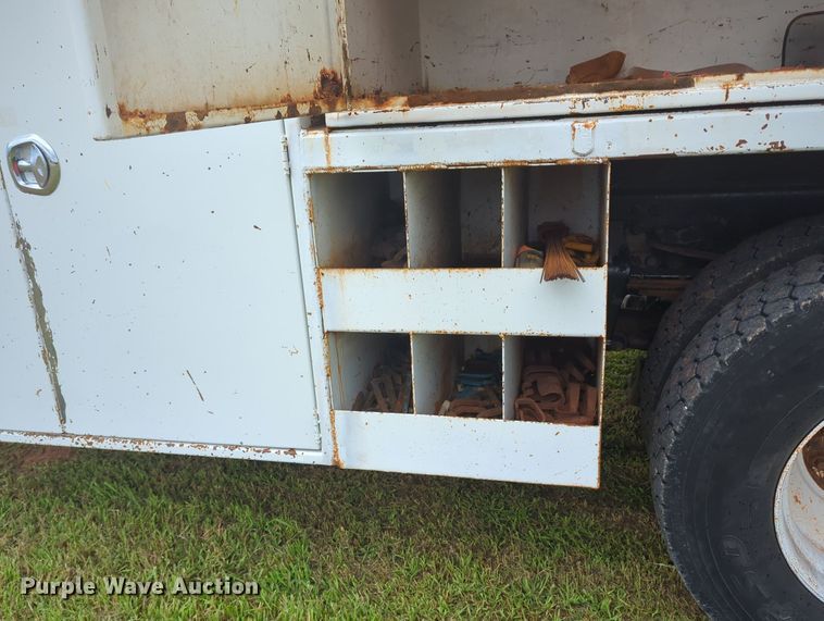 image for item MY9380 2006 Freightliner M2  utility / service truck