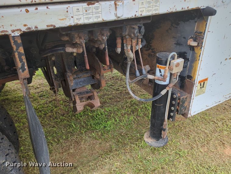 image for item MY9380 2006 Freightliner M2  utility / service truck