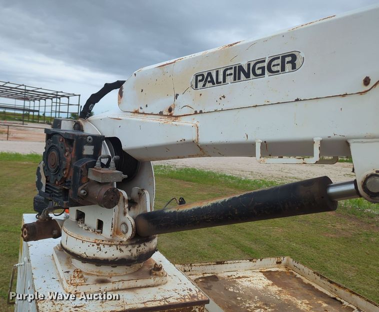 image for item MY9380 2006 Freightliner M2  utility / service truck