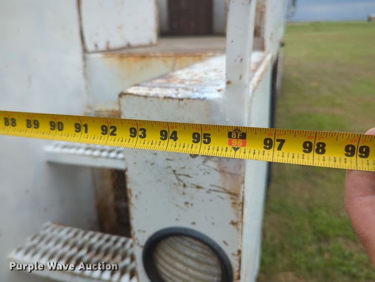 image for item MY9380 2006 Freightliner M2  utility / service truck