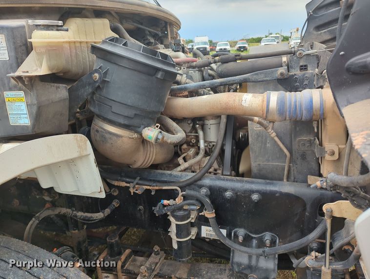 image for item MY9380 2006 Freightliner M2  utility / service truck