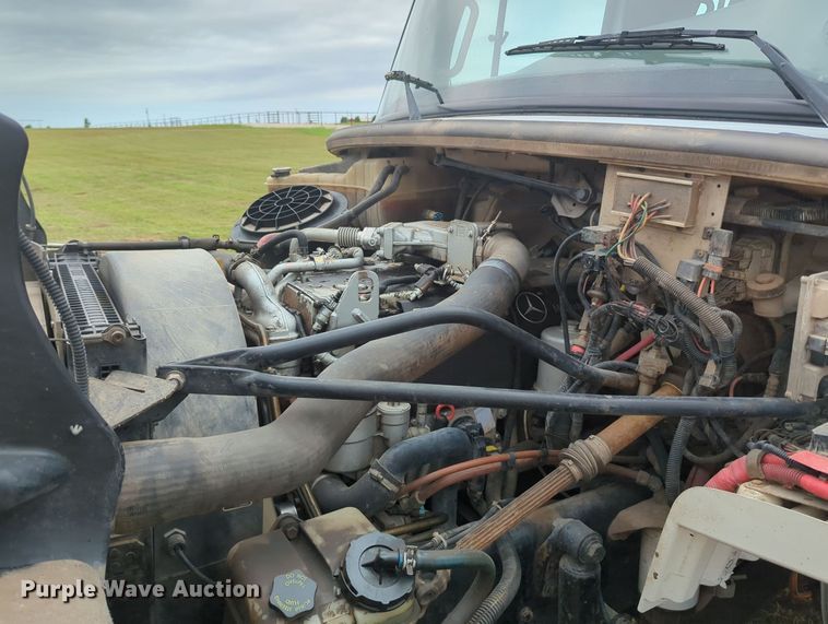 image for item MY9380 2006 Freightliner M2  utility / service truck